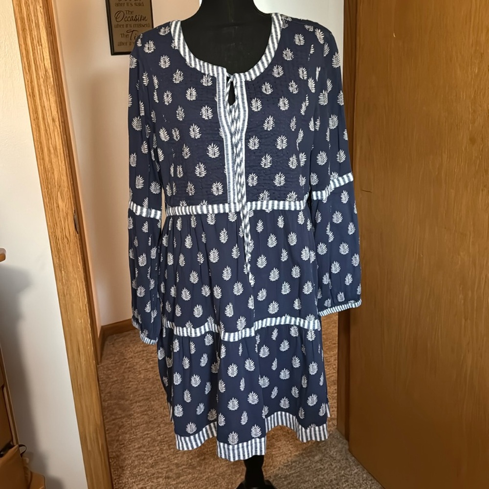 Lined Vineyard Vines Dress